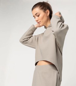 Sweat à capuche texturé femme – Collection capsule yoga